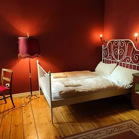 Schoeneberg Flat & Art Gallery