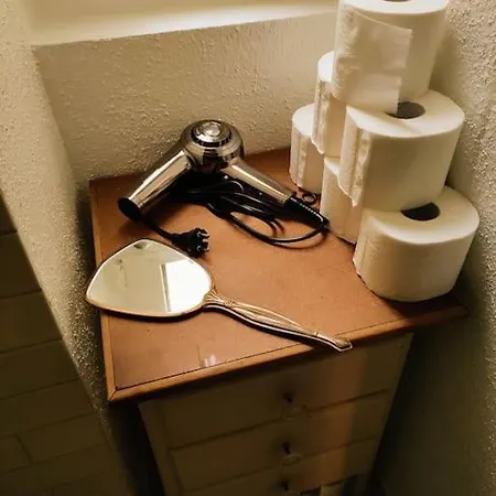 Apartamento Schoeneberg Flat & Art Gallery *