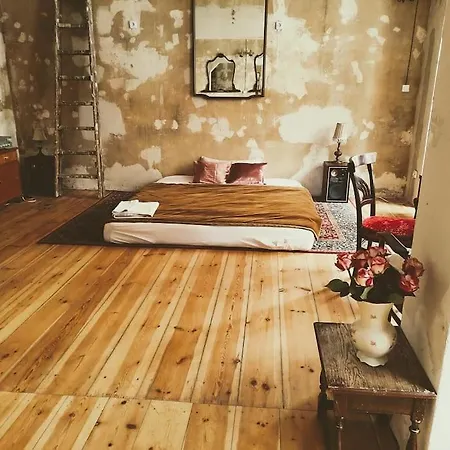 Schoeneberg Flat & Art Gallery Apartment *