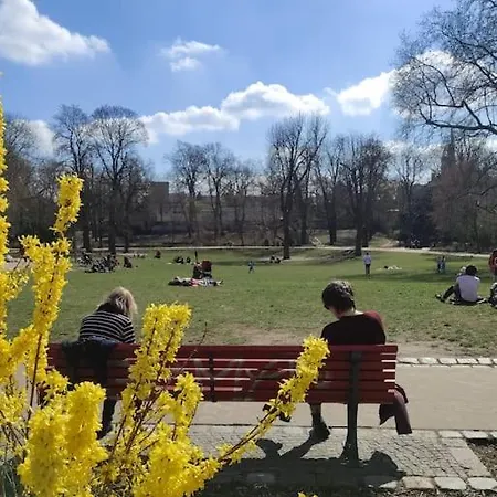 アパート Schoeneberg Flat & Art Gallery ベルリン