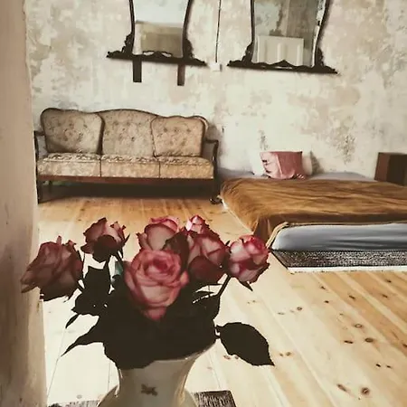 Apartment Schoeneberg Flat & Art Gallery