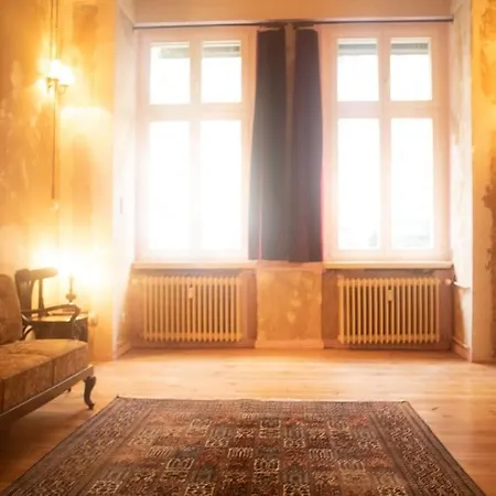 Schoeneberg Flat & Art Gallery Appartement
