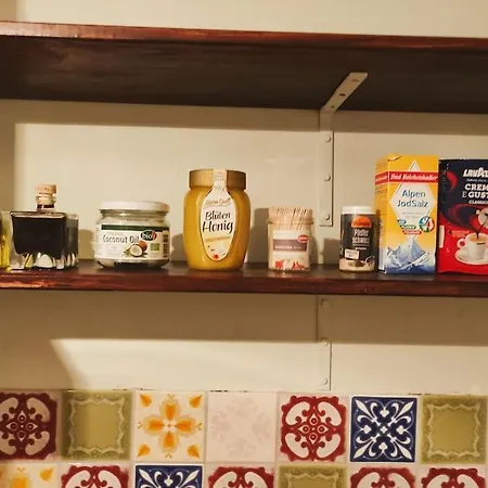 Schoeneberg Flat & Art Gallery *