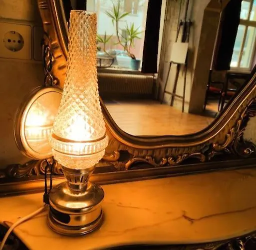 Schoeneberg Flat & Art Gallery Daire