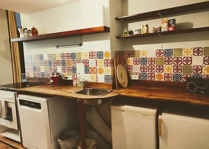 Schoeneberg Flat & Art Gallery *