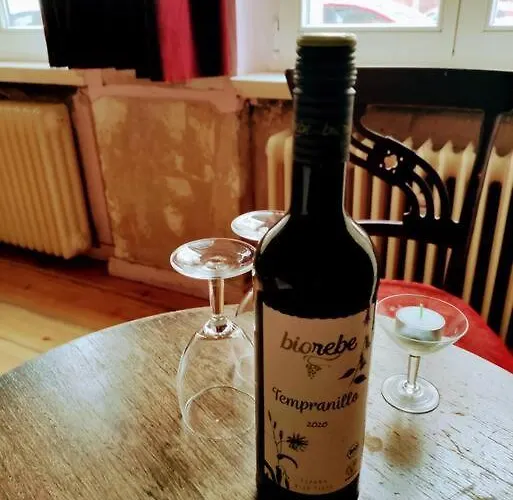 דירה Schoeneberg Flat & Art Gallery ברלין