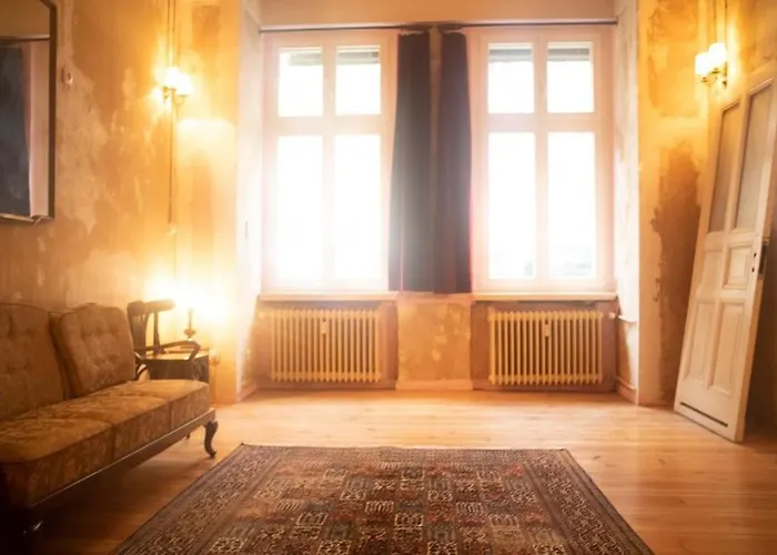 Schoeneberg Flat & Art Gallery Daire