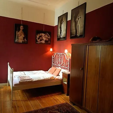 아파트 Schoeneberg Flat & Art Gallery *