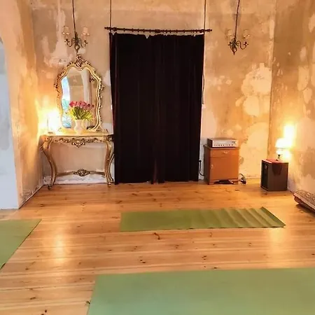 아파트 Schoeneberg Flat & Art Gallery *