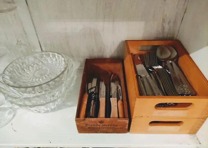 Schoeneberg Flat & Art Gallery Apartman